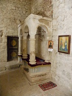Tumba de San Zenon, Monasterio de Ikalto