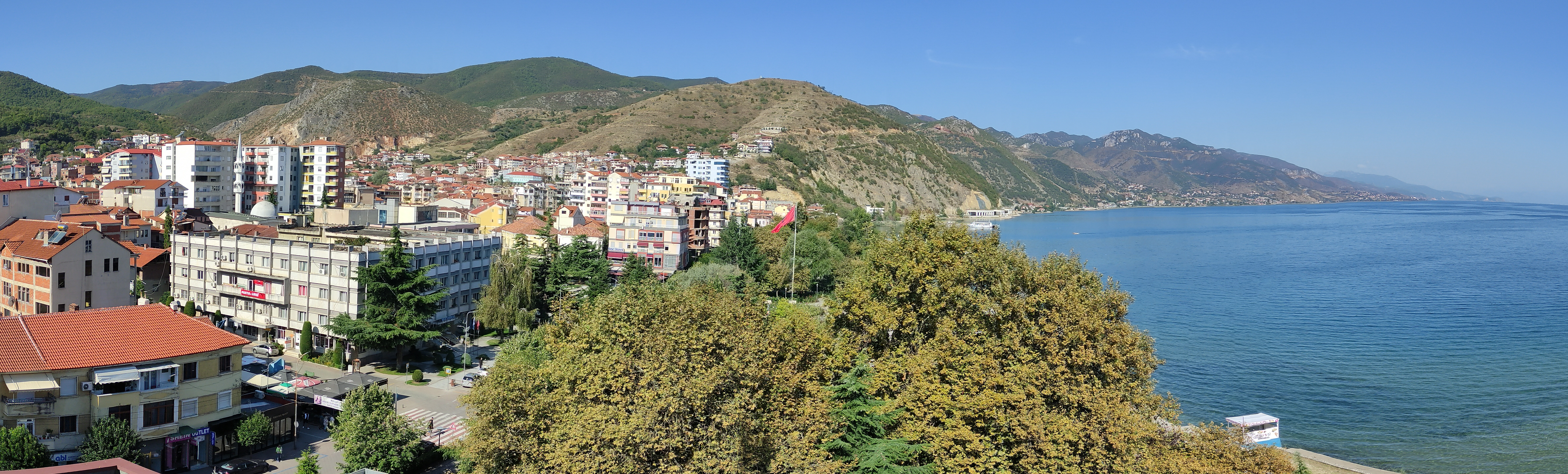 Vistas del lago Ohrid desde el Hotel Enkelana