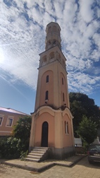 Campanario de la Catedral Ortodoxa de la Natividad