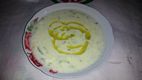 Tarator, sopa fría de yogur, pepino y ajos