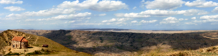 Vistas desde la pequeña capilla tras el monasterio de Ubano