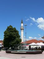 Çinar en Krusevska Republika Square