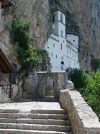 Monasterio Ostrog