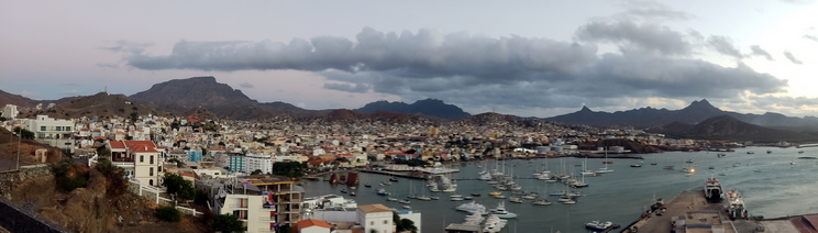 Mindelo visto desde Fortim do Rei