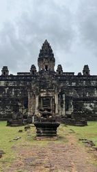 Bakong, Templos Roluos