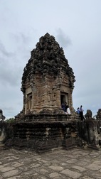 Bakong, Templos Roluos