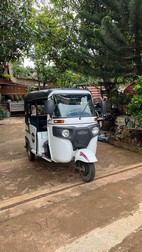 Nuestro vehiculo de Tuktuk Rental