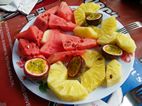 Ensalada de fruta, Buhoma View Bandas