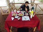 Desayunando en Havennature Camplodge
