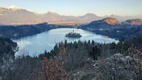 Lago e Isla de Bled vistos desde el mirador de Mala Ojstrica