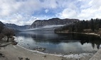 Vistas desde el camino que bordea el lago Bohinj