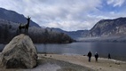 Vistas desde el camino que bordea el lago Bohinj