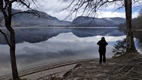 Vistas desde el camino que bordea el lago Bohinj