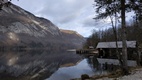 Vistas desde el camino que bordea el lago Bohinj