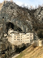 Castillo de Predjama