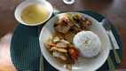 Plato de pollo, Liwayway sa Bohol, isla de Pamilacan