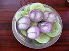 Ensalada de pepino y cebolla