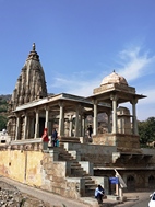 Templo Bihariji, Amber