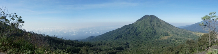 Vistas durante la ascension al volcan Ijen