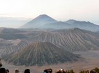 Mar de Arena y los volcanes de Batok, Bromo, Kursi y Semeru