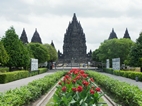 Acceso principal a los Templos de Prambanan