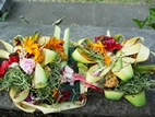 Ofrendas en Pura Desa Ubud