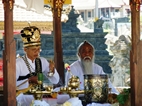Ceremonia en Pura Ulun Danu Bratan