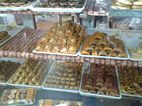 Tienda de dulces en el bazar de Qom