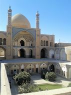 Masjed-e Agha Bozorg