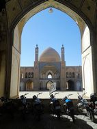 Masjed-e Agha Bozorg