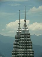 Torres Petronas desde Seri Angkasa Rest. en KL Tower