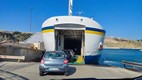 Embarcando el coche en Gozo Channel Ferry