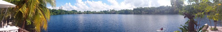 Cenote azul