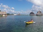Pueblo de Bacalar visto desde la Laguna