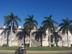 Murallas frente al malecón