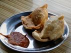Samosas, establecimiento familiar en Pokhara