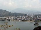 Vistas de Pokhara desde la Pagoda de la Paz Mundial