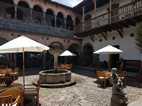 Patio interior del Hotel Los Marqueses