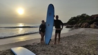 Surfeando en Arugambay