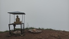 Little Adam's Peak cubierto de  niebla