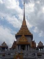 Wat Traimit