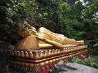 Imágnes de Buda durante la ascensión del Monte Phousi