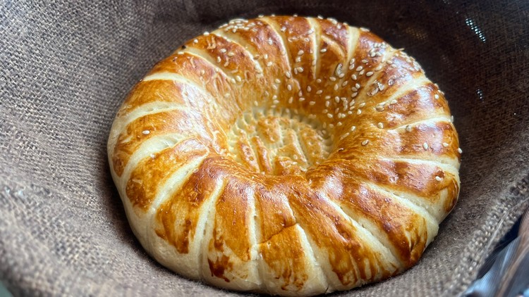 Non, pan redondo tradicional uzbeko