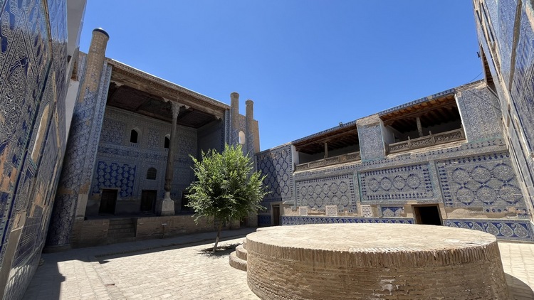 Palacio Tosh-Hovli